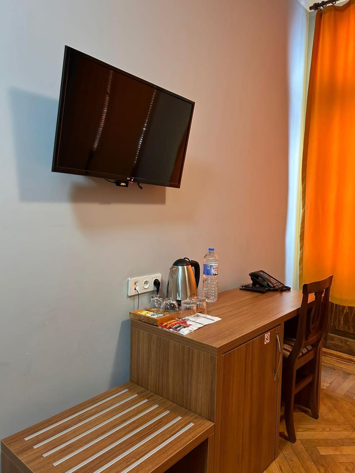 Palm Hotel Batumi Exterior photo